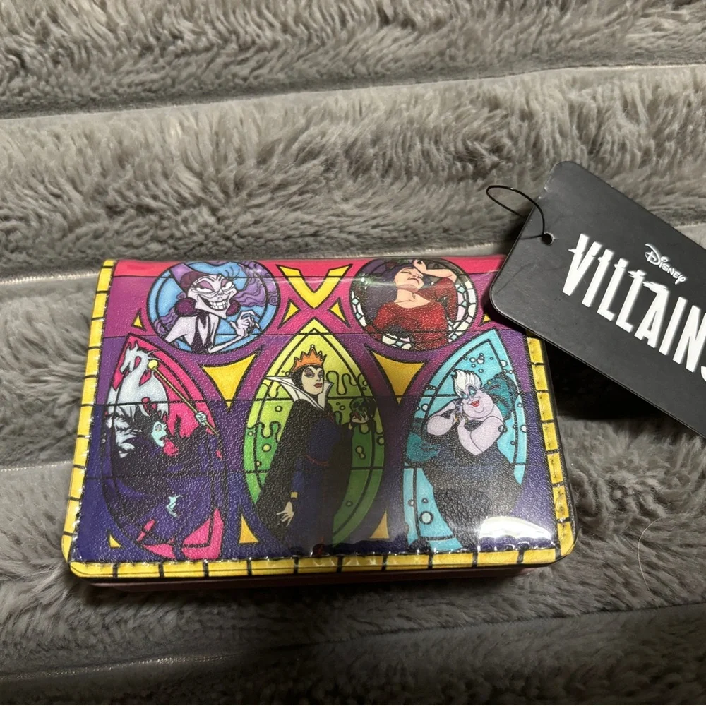 Disney Villains Stained Glass Cardholder - Picture 3 of 3
